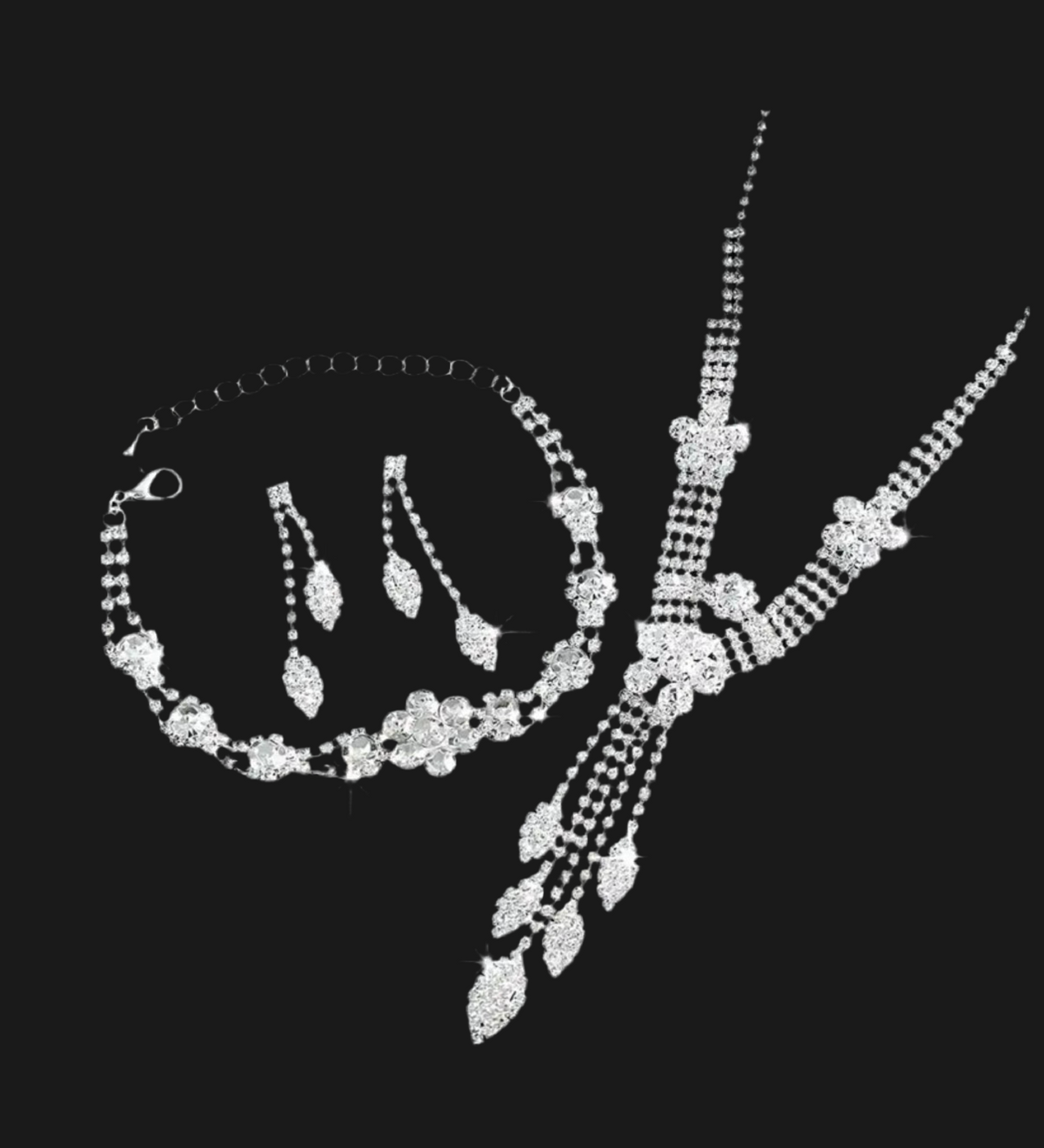 Elegantes Set aus Halskette, Armband und Ohrringen mit Quastenblättern
